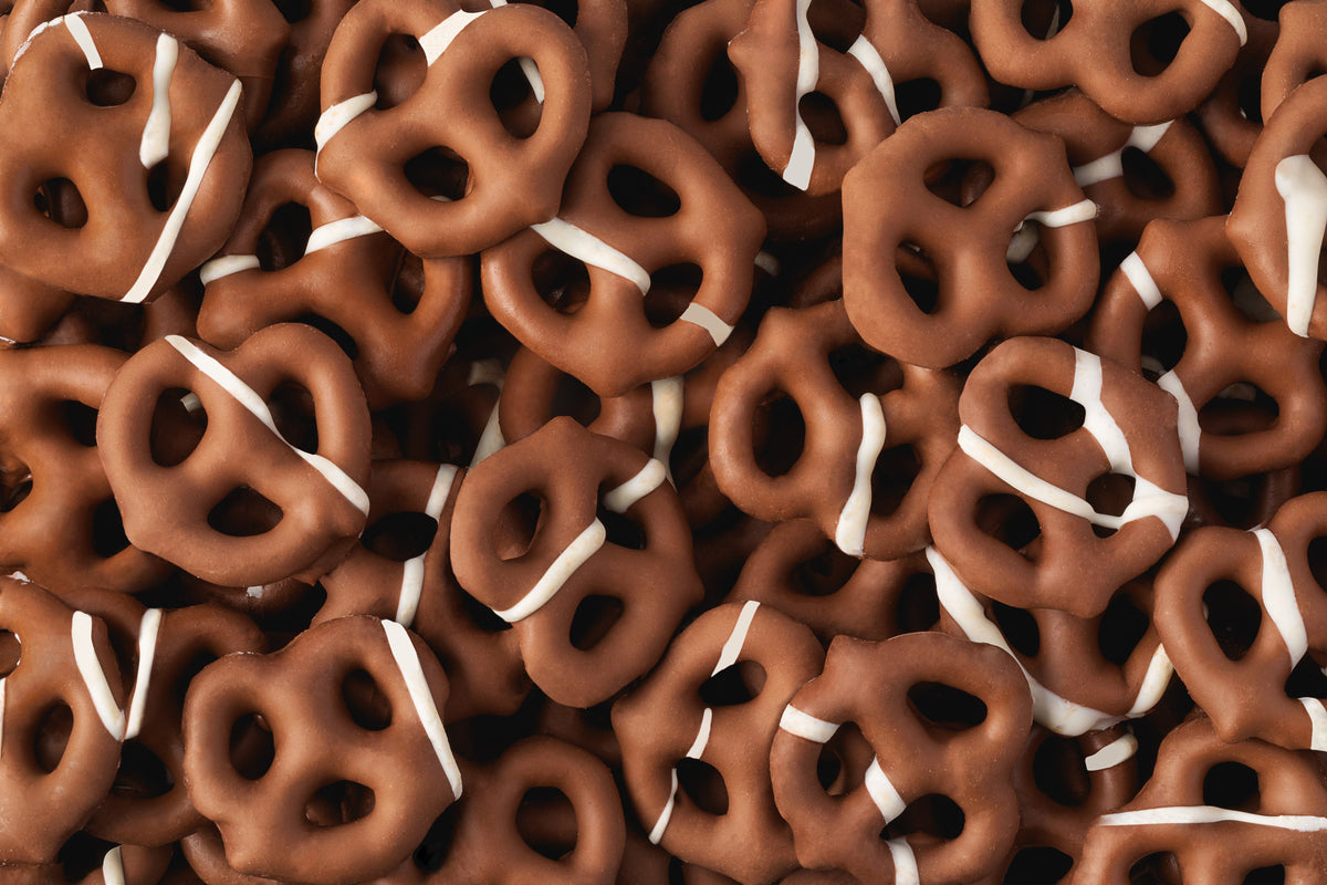 Chocolaty Coated Pretzels (Low Sugar)